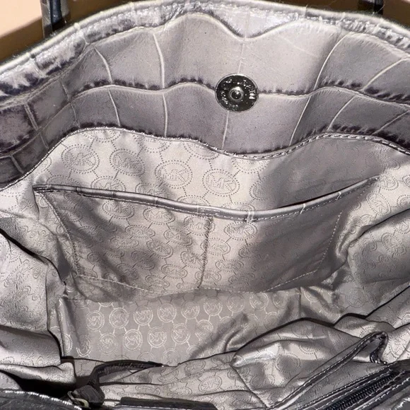 Michael Kors Vintage Croc Embossed Hilton Tote - Picture 12 of 16